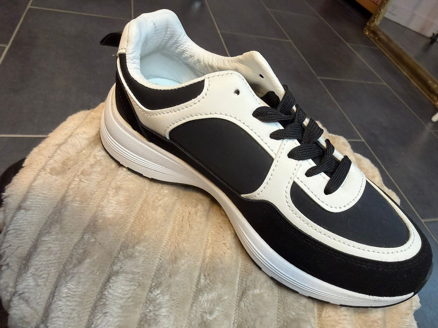 Zwart-Witte Sneaker | Dames